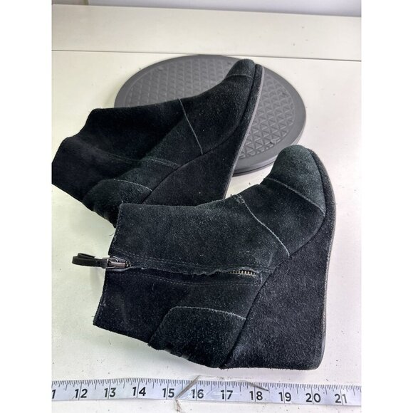 Toms Wedge Bootie Women's Sz 8.5W Black Suede Slip On Side Zip Round Toe - Picture 6 of 9